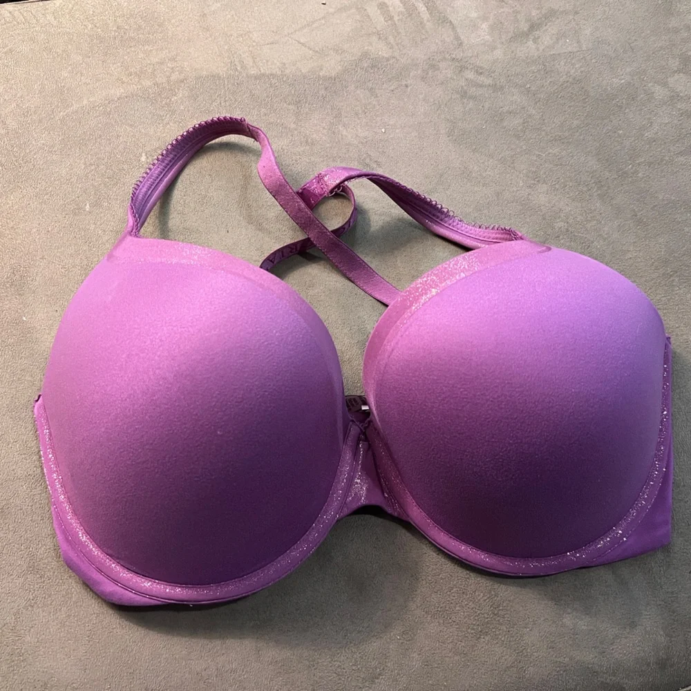 3 for $20 Victoria’s Secret Bra -Like New - Picture 1 of 4